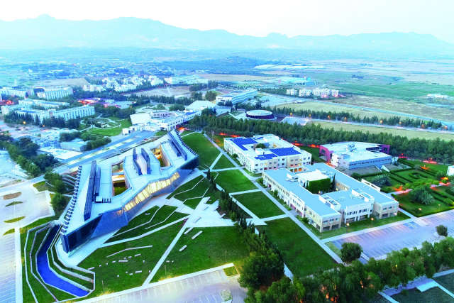 Uluslararası Kıbrıs Üniversitesi kampüsü, havadan görünüm